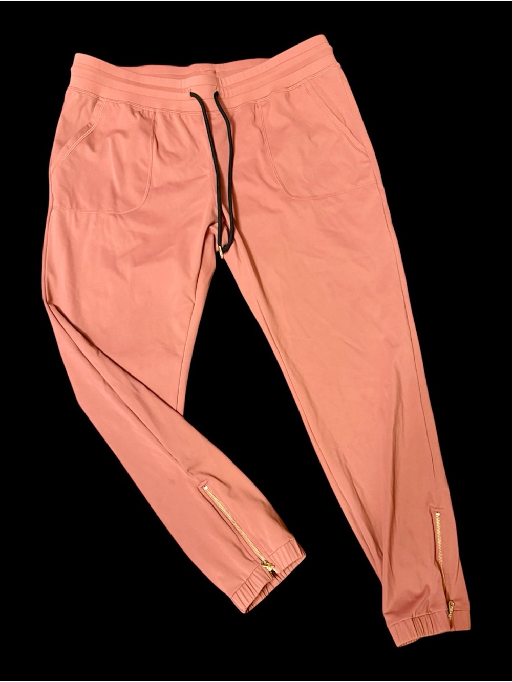 Zyia Women’s Mauve Peak Zipper Jogger